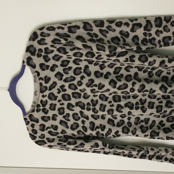 Cynthia Rowley grey black animal print cashmere sweater - Picture 2 of 6